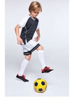 Bērnu sporta forma Nr. 224/37 (2 t-krekli un šorti) Bērnu sporta forma Nr. 224/37 (2 t-krekli un šorti)