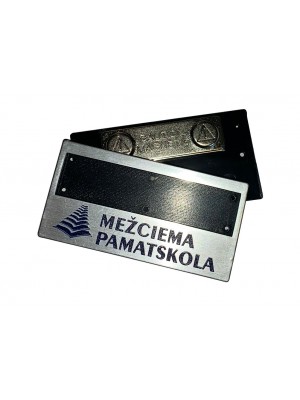 Vārda piespraudes - sudraba krāsas tonī plastikāts ar magnētu Nr.19/22a